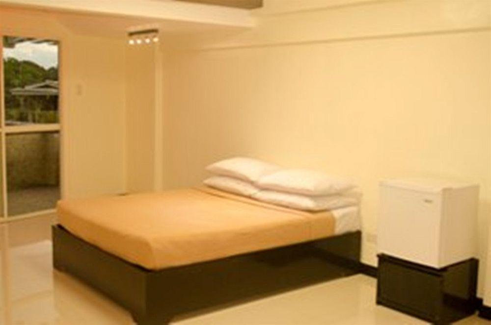 Reddoorz Near Sm Puerto Princesa Ngoại thất bức ảnh